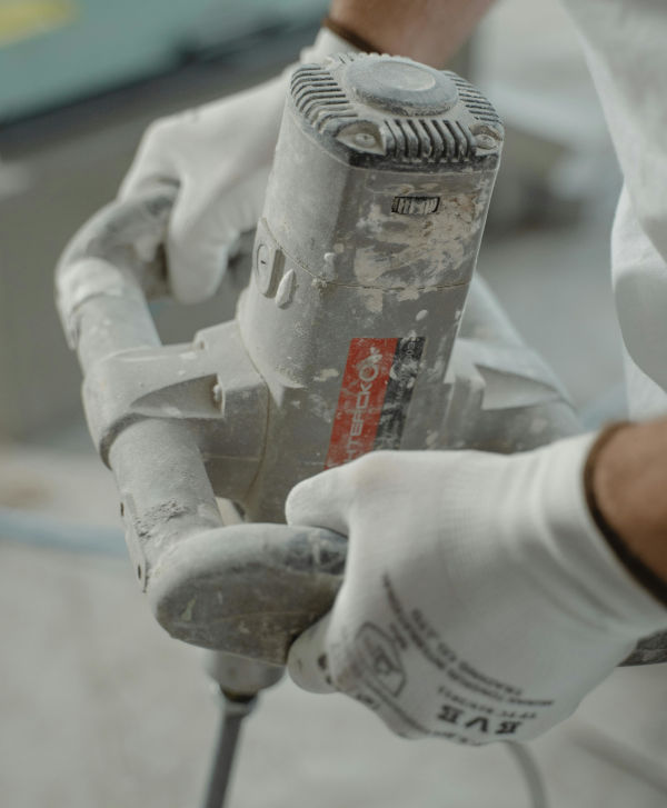 Sparkling av gipsplater i Ålgård - jevne vegger klare for maling